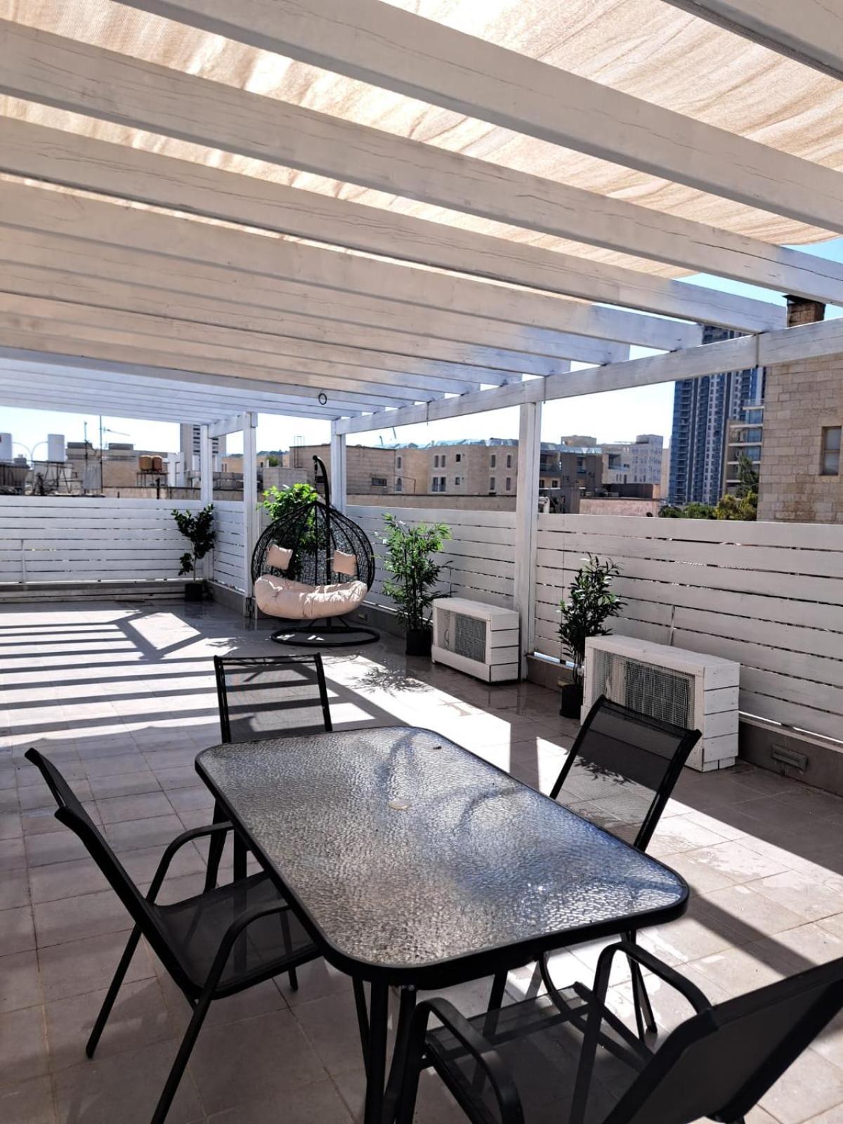 Authentic One Bedroom Apartment In City Center Jerusalén Exterior foto