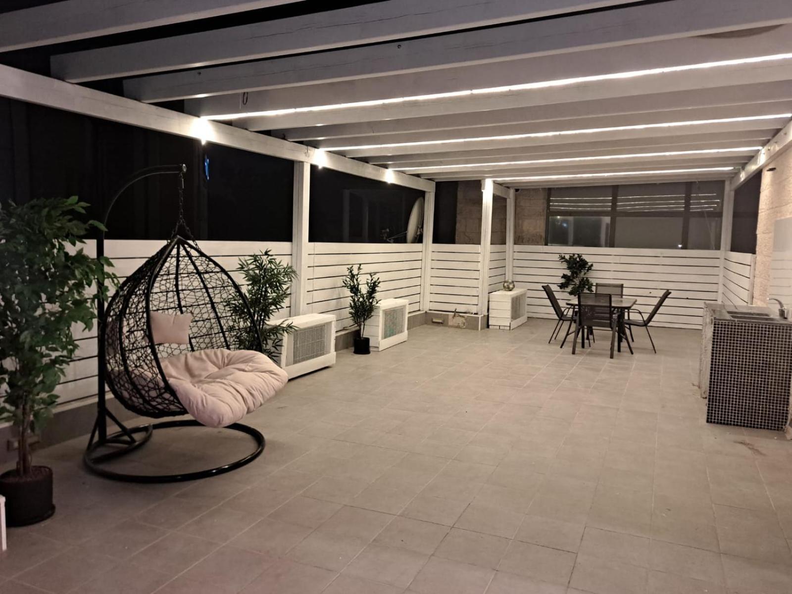 Authentic One Bedroom Apartment In City Center Jerusalén Exterior foto