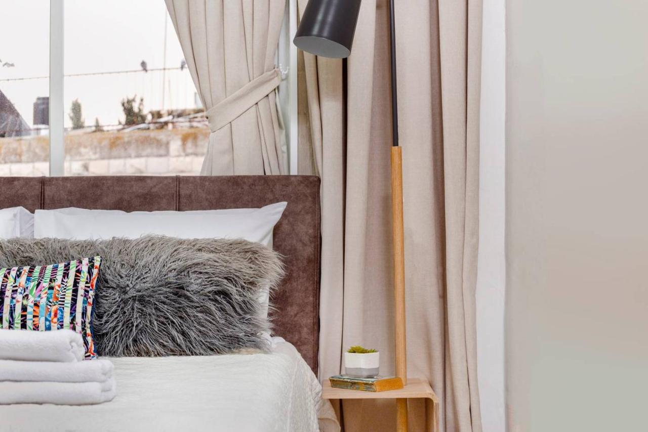 Authentic One Bedroom Apartment In City Center Jerusalén Exterior foto